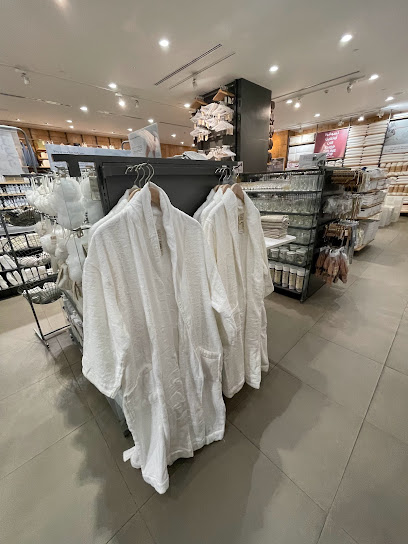 Muji - Jeddah 23612