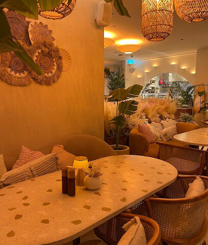 Brunch & Cake Al Bujairi - Diriyah - +966 59 265 7843