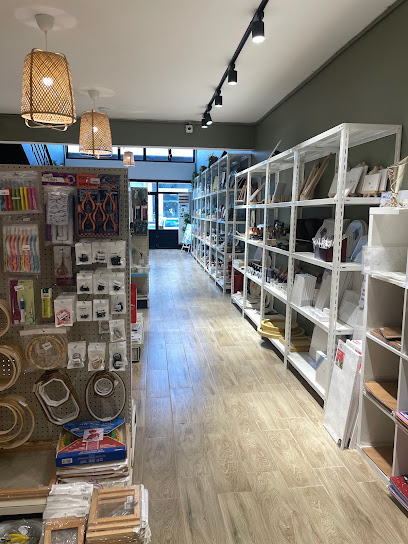 مكتبة حرفة - Saudi Arabia|Yanbu 46422|Al Shati|Omar Bin Abdulaziz Road