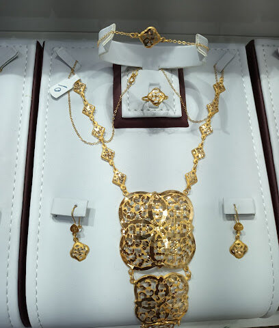 Malabar Gold and Diamonds - Lulu Hypermarket, Taj Centre - Riyadh - Riyadh - +966 11 413 0339