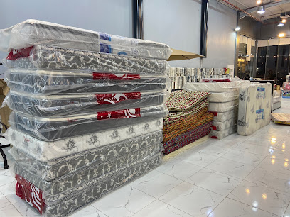 مفروشات هوم الجنوب فرع طريق المدينة العسكرية - Khamis Mushait - +966 55 585 3997