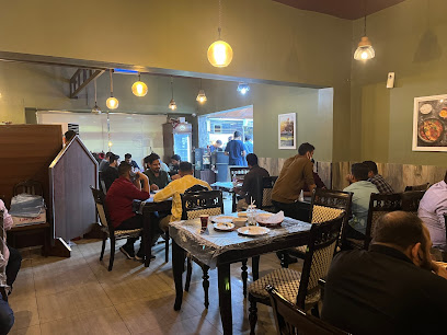 KL 10 പത്ത് RESTAURANTS - Jeddah - +966 57 681 0707