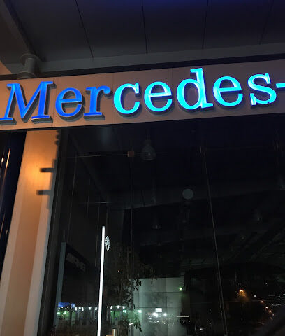 Mercedes-Benz Urubah - Riyadh - +966 800 244 3000