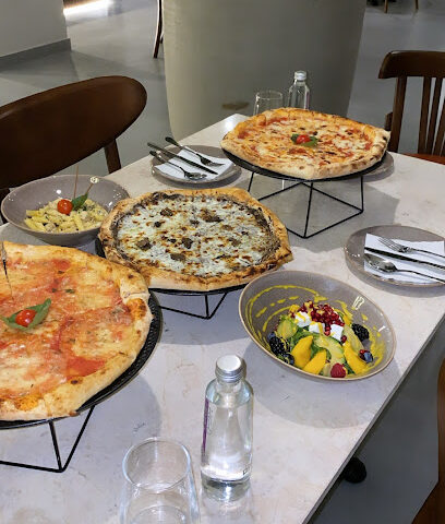 Ouzza pizzeria - Khafji - +966 50 955 4285