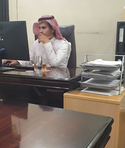 المحامي الدكتور عايض بن مقبول آل حمود - Al Madinah Al Munawwarah - +966 14 531 1660