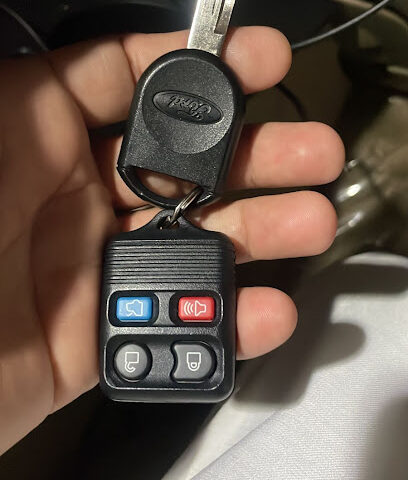 الخربوش لنسخ المفاتيح - Hail - +966 56 428 4886