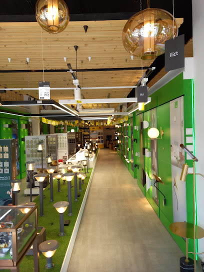 Lighting Stores | مخازن الاضاءة سكاكا، الجوف - Saudi Arabia|Sakaka 72341|Industrial Subdivision|King Abdel Aziz Rd