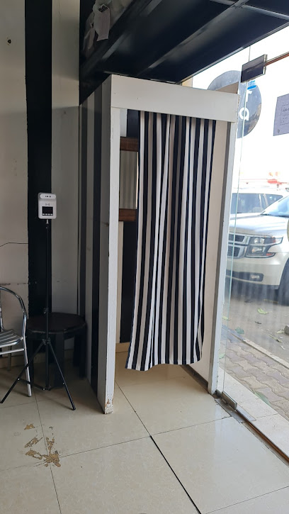 Black and White Laundry - Saudi Arabia|Buraydah 52388|حي النهضة|CW2P+GRF