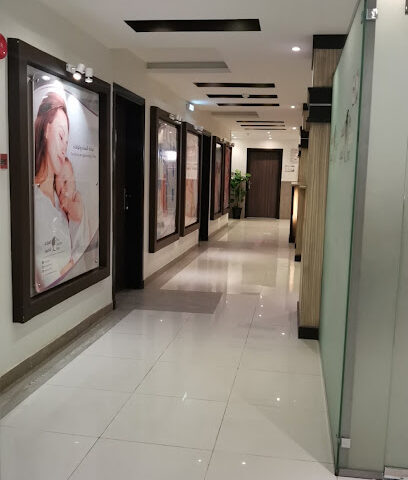 مجمع العيادة الذهبية - Al Madinah Al Munawwarah - +966 56 293 3377