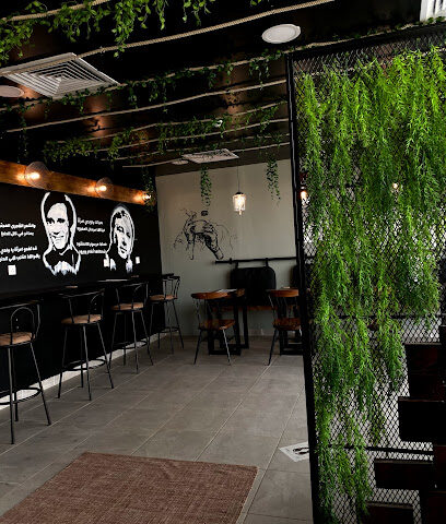 مكتبة القلعة بالمضايا - Al Madaya - +966 17 320 5657