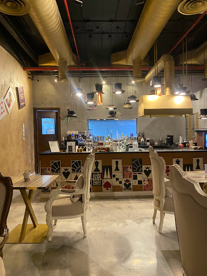 Madhatter Lounge - Saudi Arabia|تقاطع طريق ابي بكر الصديق، الياسمين، الرياض، الرياض 13322،
