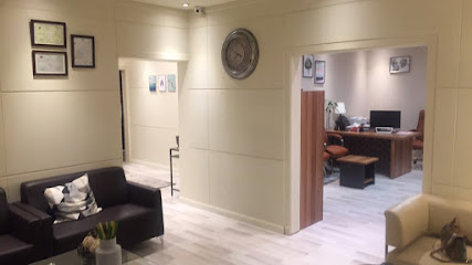 مكتب عبدالعزيز الزامل للمحاماة والأستشارات القانونية والتحكيم والتوثيق - Riyadh - +966 55 444 7870
