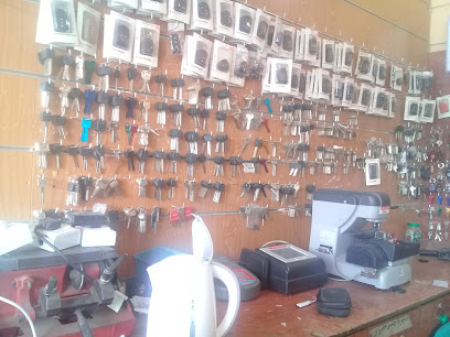 م / السبايك الذهبية نسخ وبرمجة مفاتيح السيارات - Riyadh - +966 55 889 5820