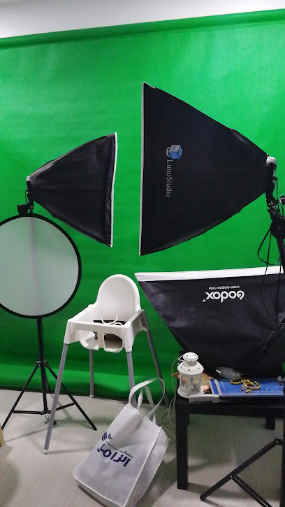 Studio affection for filming marriages - Saudi Arabia|Al Qatif 32641|Umm Al Hamam|شارع أم الحمام