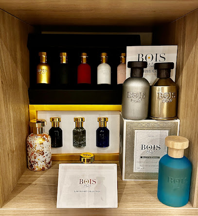 Abu Hajar Perfumes Museum - Jeddah - +966 50 564 0820