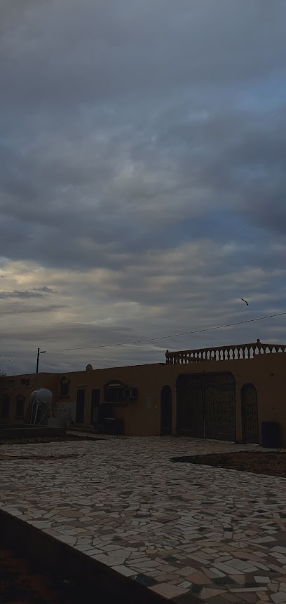 إستراحة أبناء عبدالعزيز بن ناصر السحيمي - Saudi Arabia|Ad Dilam 16327،|8381، 5371، الذهبي،
