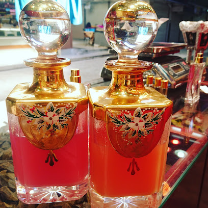 خبراء الإبتكار للعود والعطور.الطائف سوق البلد.العنقري - Taif - +966 55 357 5634