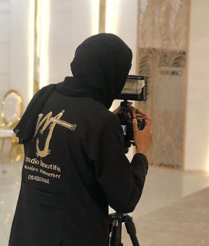 إستديو بيوتفيل | جنات مهدي - Al Qatif - +966 54 803 0866