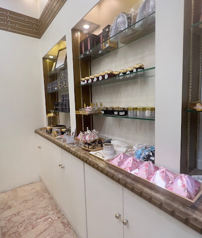 دار دينار - Buraydah - +966 53 980 0044