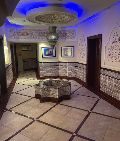 مساج هوليداي ان القصر (اتش كير) - Riyadh - +966 11 462 4496