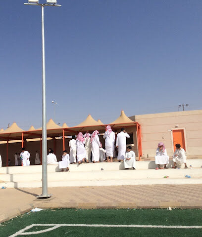مدرسة سعيد بن المسيب المتوسطة - Hafar Al Batin - +966 56 839 8205