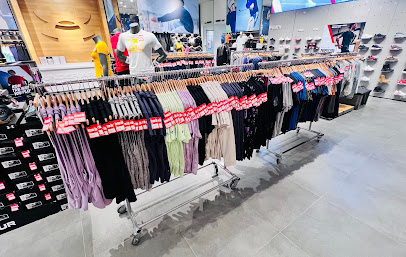 Under Armour - Dammam - +966 56 040 0658