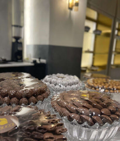 Abucci - Riyadh - +966 54 499 5551