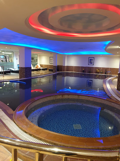 مركز قمة الهدوء النسائي (SPA - تدريب سباحة - نادي رياضي) - Saudi Arabia|Al Khobar|853F+JR الظهران