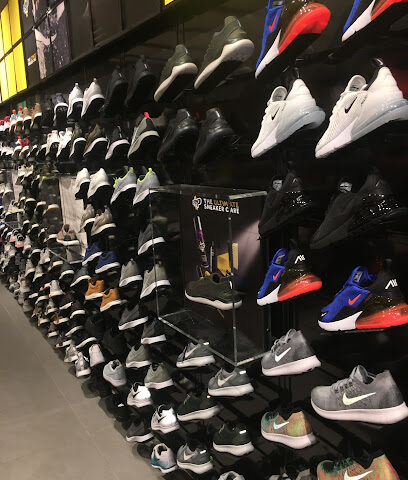Foot Locker - Al Jubail - +966 13 667 8670