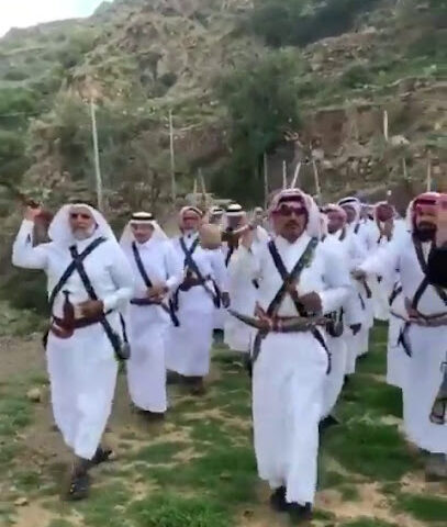ابتدائية الإمام البخاري ومتوسطة أبي حنيفة - Tanomah -