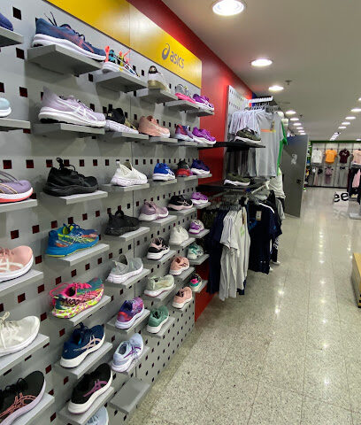 Sports House Al-Faleh - Riyadh - +966 11 426 4769