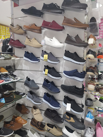 مركز خطوات ناعمة للأحذية والشنط ( الحامد سابقا ) - Saudi Arabia|Yanbu 46424|Al Zuhur|شارع عمر بن عبدالعزيز،