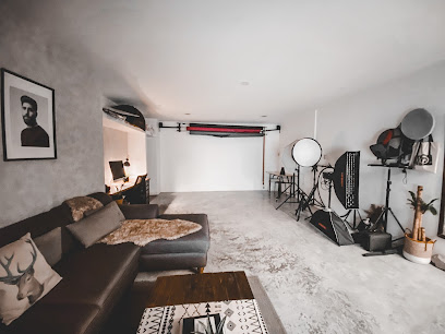 استوديو رضا studio Roda - Al Sadafah - +966 56 878 8703
