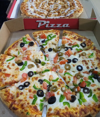 خمسة بيتزا الطائف - Taif - +966 55 146 0014