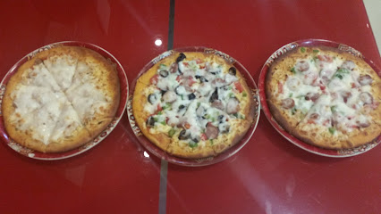 Pizza Lisa - Abu Arish - +966 55 624 3940