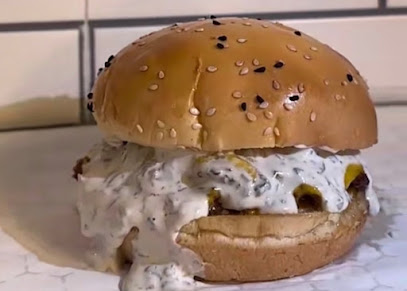 LA burger - Buqayq - +966 53 707 4525