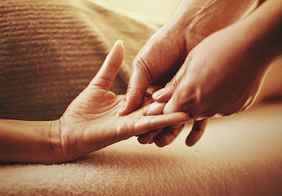 مساج علاج الاقدام - Hail - +966 55 560 8885
