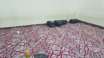 بروست ومطعم العائلة - Thloth Al Mandhar -