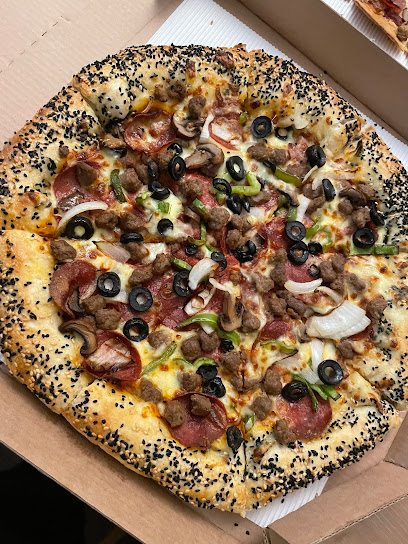 Lorenzo Pizza | لورينزو بيتزا - Saudi Arabia|Riyadh 12443|King Salman Neighborhood|PPM5+MCX