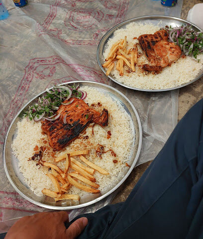 مطعم الطاهي - Riyadh Al Khabra - +966 16 334 1000
