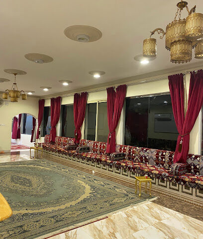 مطعم بن شبيب - Tanomah - +966 54 442 2150