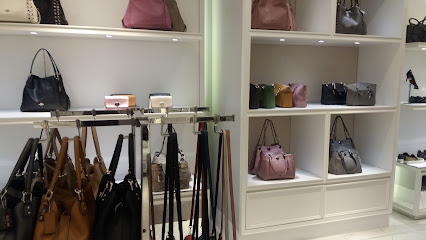 COACH Granada Mall - Riyadh - +966 59 301 8776