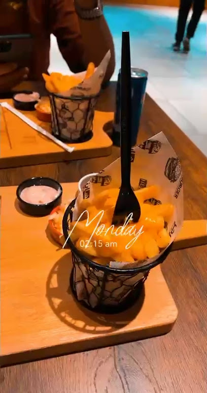 مطعم هايزنبرقر - Turaif 75312،
