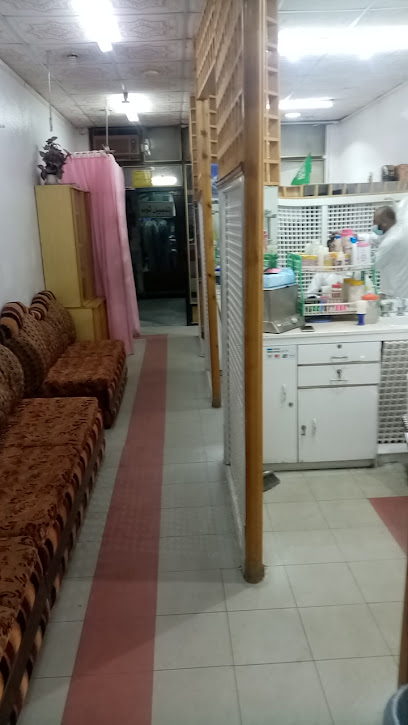 صالون الحكماء للحلاقة الرجالية - Saudi Arabia|Bisha 67711|Al Fahd|2J33+MG7