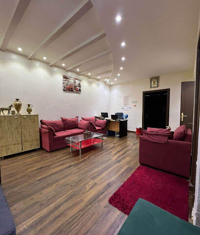 شركة تنظيف بالطائف العربي تنظيف كنب تنظيف خزانات مكافحة حشرات بالطائف - Taif - +966 55 426 9261