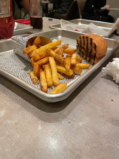 Burger Hunch - Saudi Arabia|Riyadh 13522|Al Malqa|Anas Ibn Malik Rd