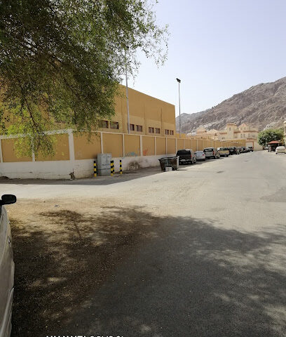 مدرسة الطبري المتوسطة نجران - Najran - +966 50 365 0272