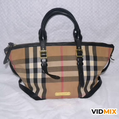 Naomi's Bags and Accessories Branded Segunda Mano - Dammam - +966 50 984 1939