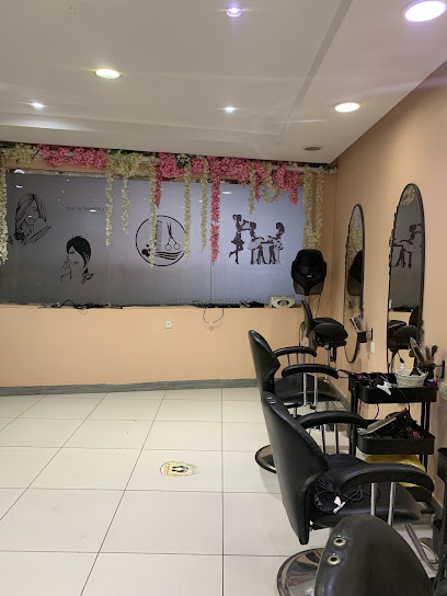Female abbreviated women - Saudi Arabia|Mecca 24232|7071
