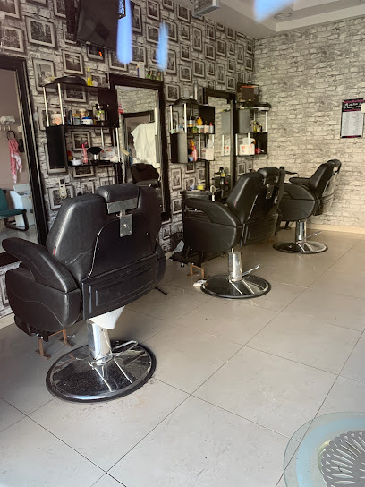 Karisma barber shop for men - Saudi Arabia|6667 طريق الجنوب، الزرقاء، الباحة 65525 2613،